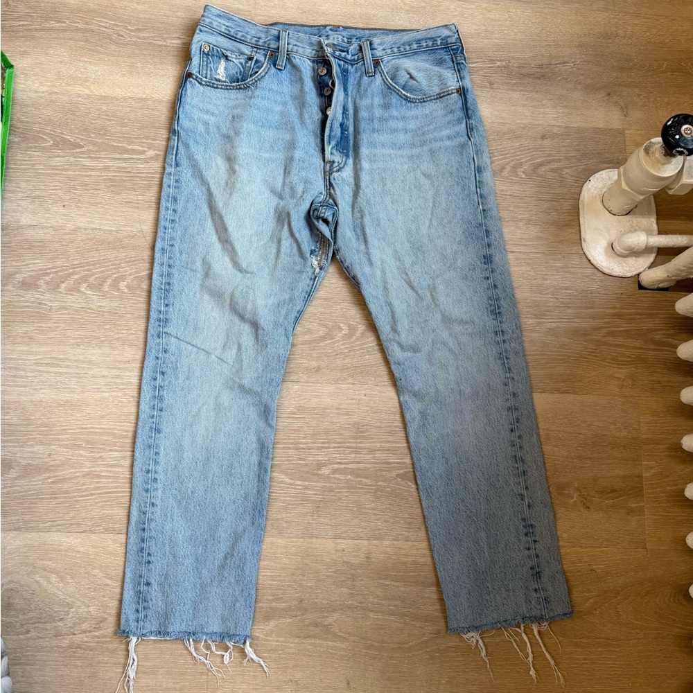 Men's Light Blue Jeans